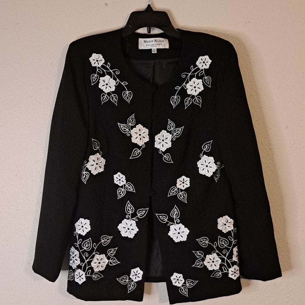 Maxie Kleins Collection's Embroidered black blazer suit jacket size 10
